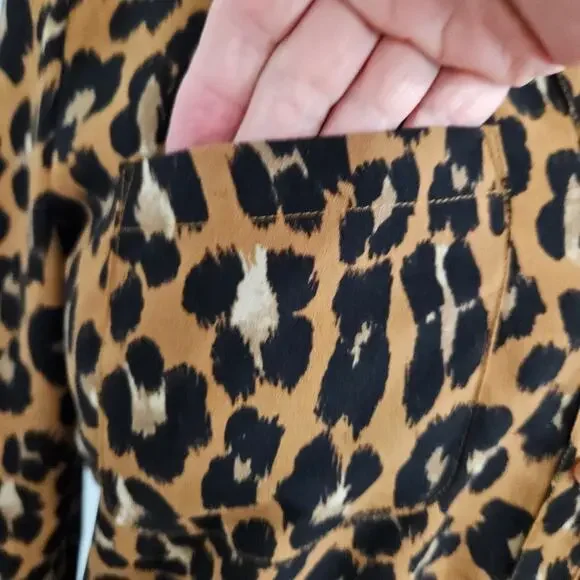 Talbots Leopard Print Button Front Long Sleeve Blouse Shirt Top Size Small - Picture 6 of 10